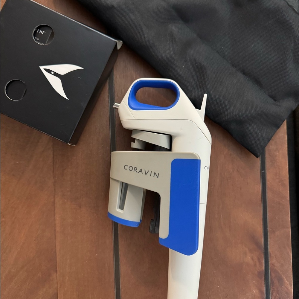 Coravin Wine Preservation System in Blue and Gray